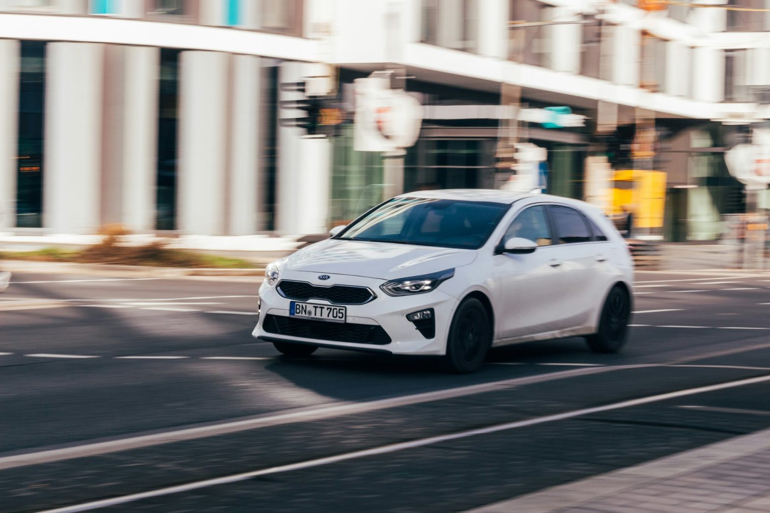 ​Leasing voor zelfstandige zorgverleners: hoe financier je een dienstwagen of praktijkuitrusting slim? cover