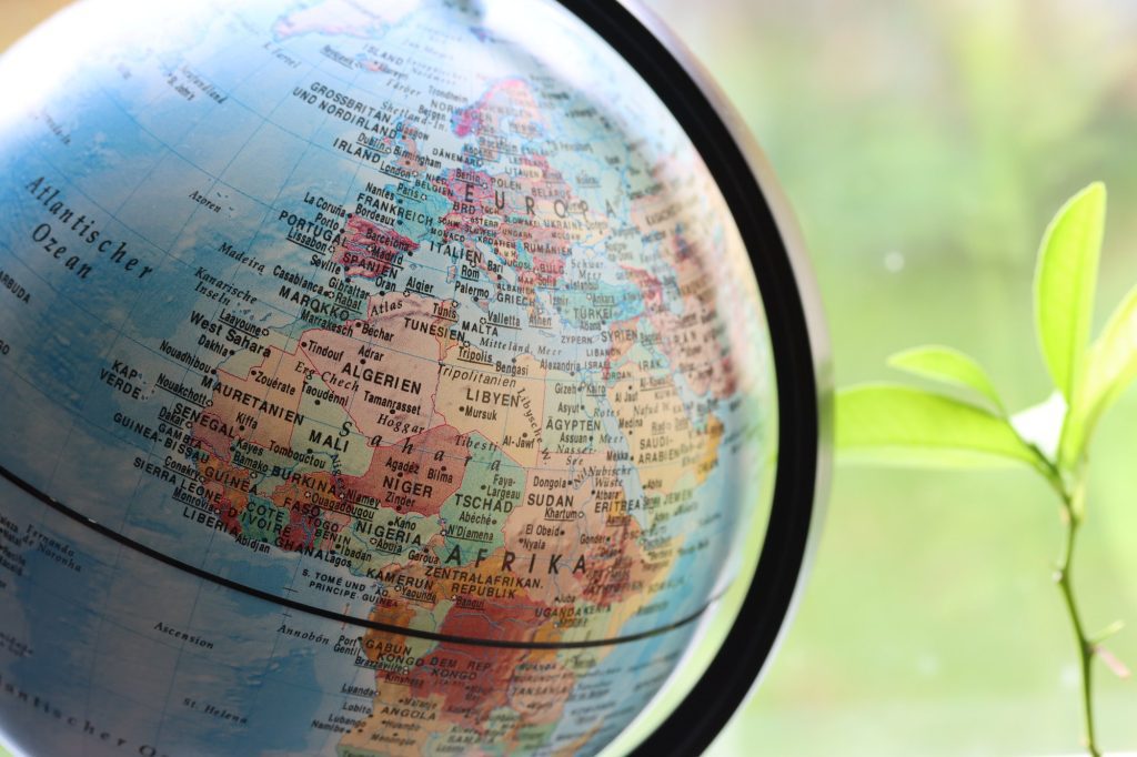 Leasing lors d’une expansion internationale : comment financer des véhicules et des machines au-delà des frontières ?